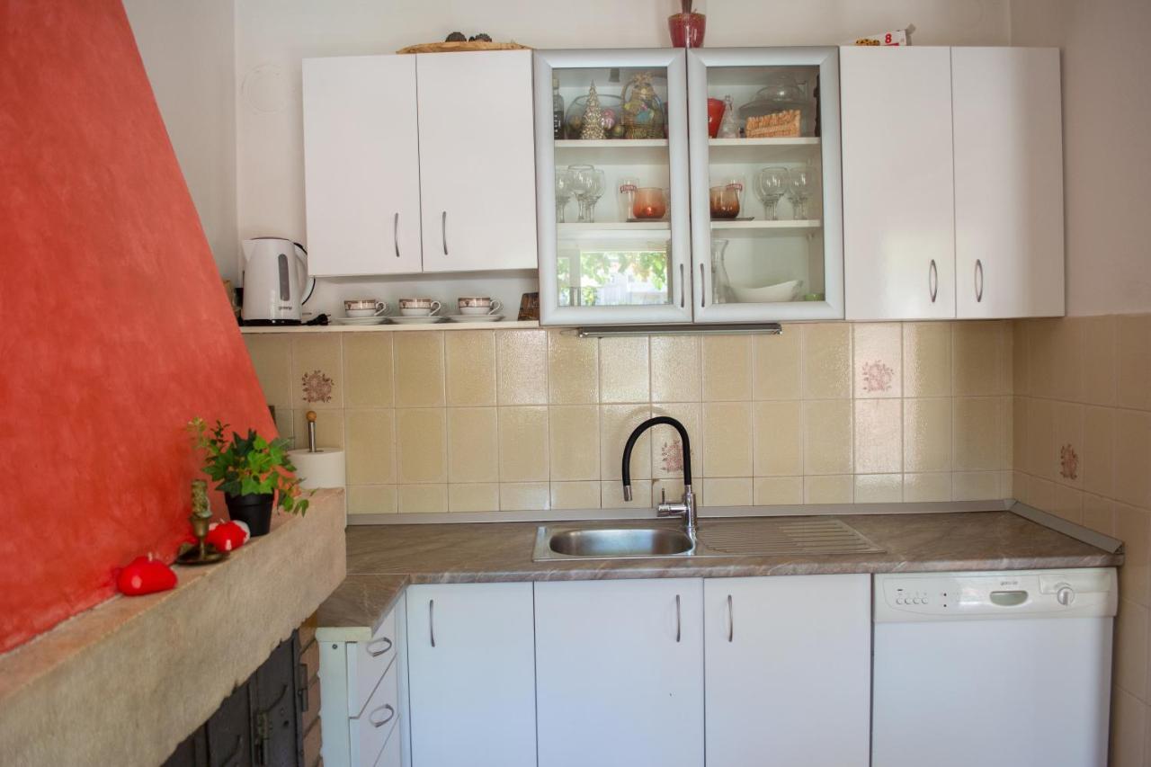 הוילה Brnistrova Stone House Dioniz מראה חיצוני תמונה